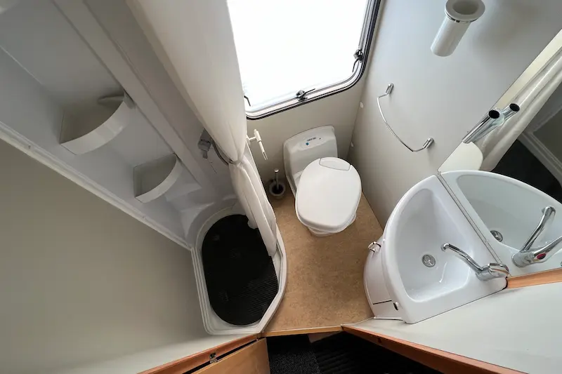 portable restroom rentals near me